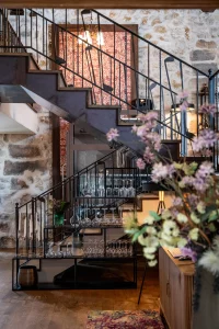 Vue escalier reportage decoration restaurant